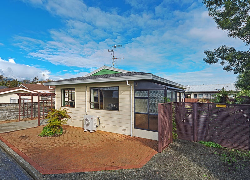 2/54 GOLF RD, Tāhunanui, NELSON - Carousel 1