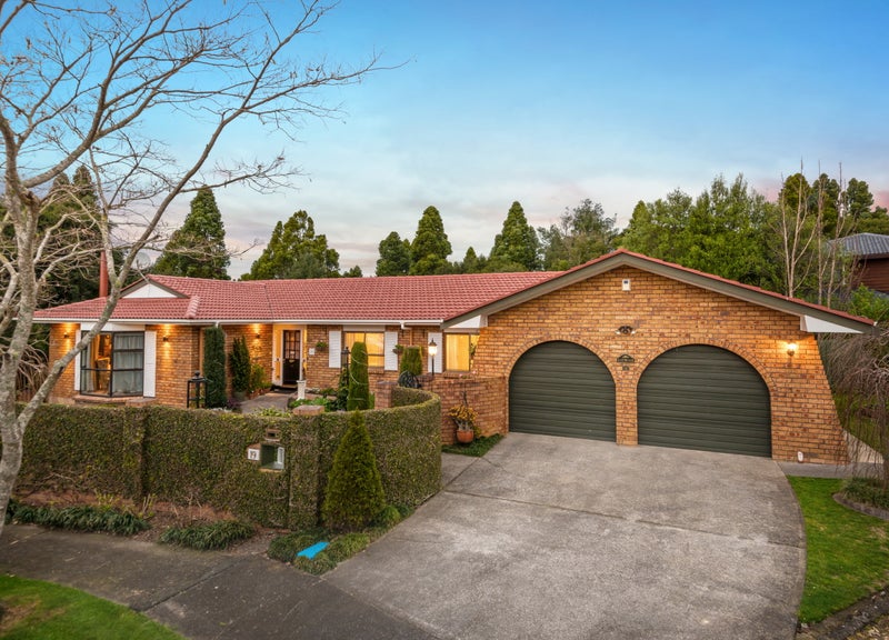 19 Portsea Place, Chatswood, Auckland - Carousel 1