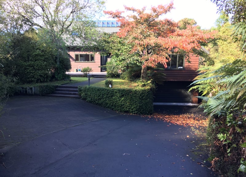 13 Whakamoenga Point, Acacia Bay, Taupō - Carousel 1