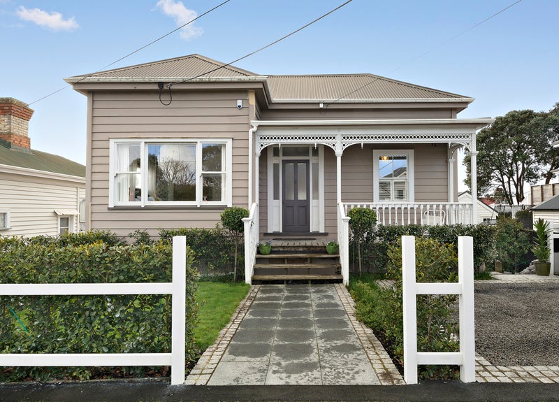 76A Calliope Road, Stanley Point, Auckland - Carousel 1