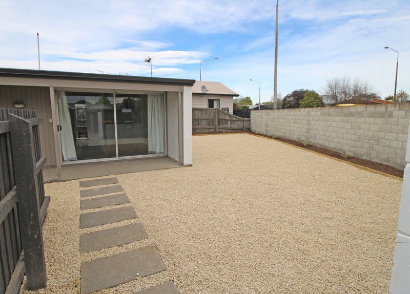 1/36 Whitmore Street, Edgeware, Christchurch - Carousel 1