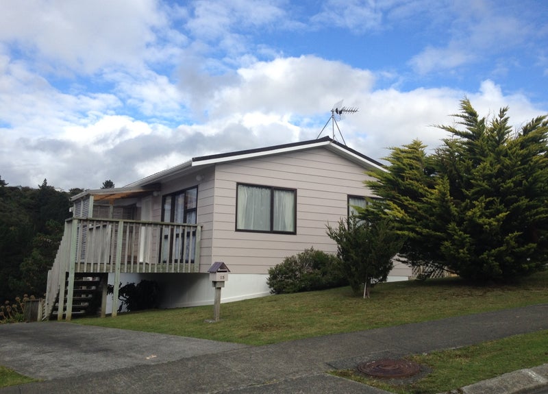 15 Parkinson Close, Whitby, Porirua - Carousel 1