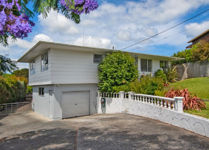 35 Clotworthy Crescent, Onerahi, Whangarei - Carousel 1