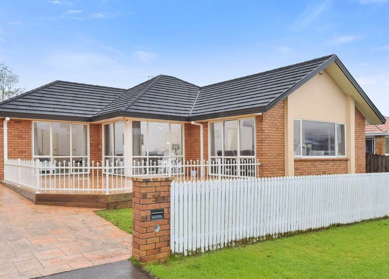 38 Millhouse Drive, Northpark, Auckland - Carousel 1