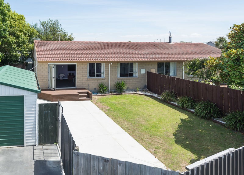1/8 Leonie Place, Aranui, Christchurch - Carousel 1