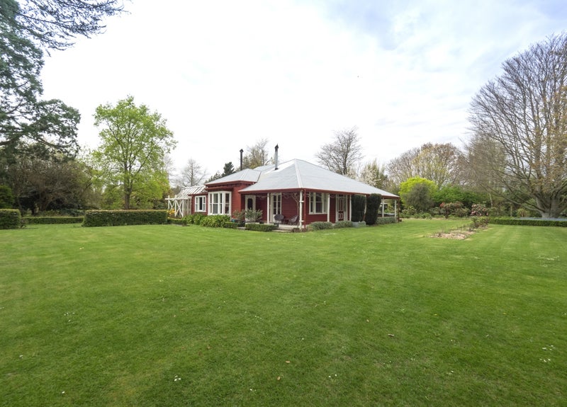 137 Smithfield Road, Elgin, Ashburton - Carousel 1