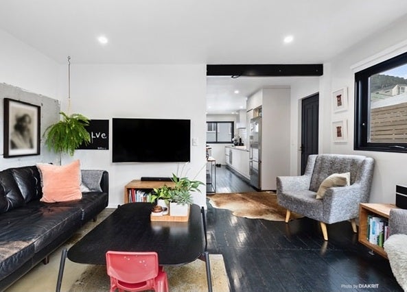 1A Port Street, Mount Victoria, Wellington - Carousel 1