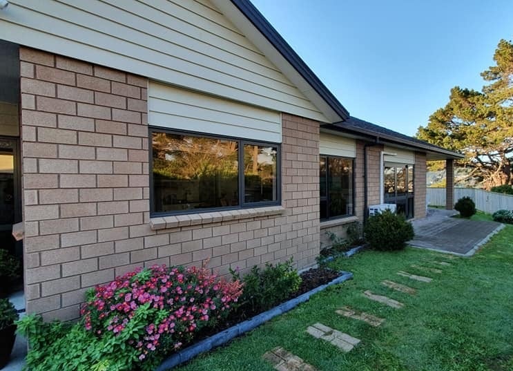 52 Nelson Avenue, Aotea, Porirua - Carousel 1