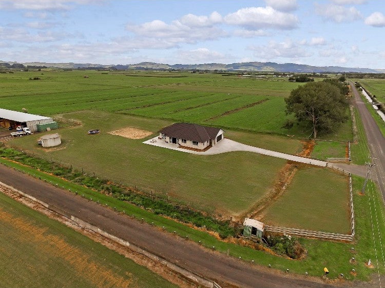 62 Goodwin Road, Aka Aka - Carousel 1