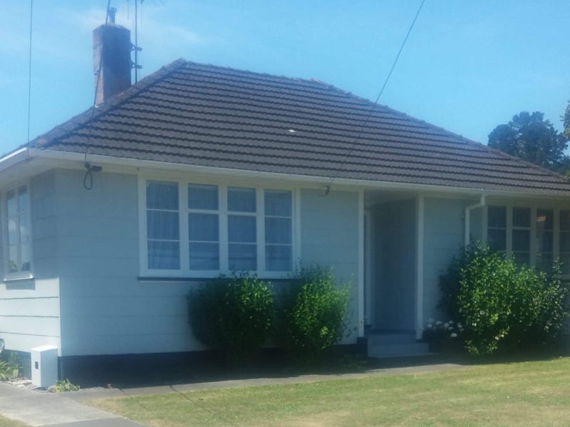 1 Matarawa Street, Whanganui East, Whanganui - Carousel 1