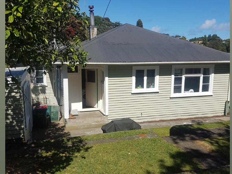 57 Seaview Road, Marfell, New Plymouth - Carousel 1