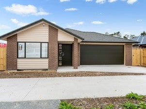 12 Ropere Street, Kumeu - Carousel 1
