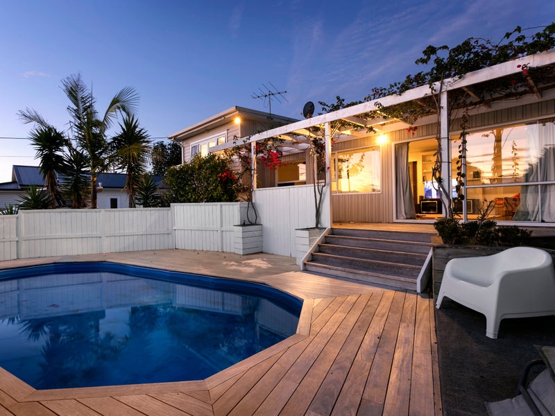 19 Palmerston Road, Birkenhead, Auckland - Carousel 1