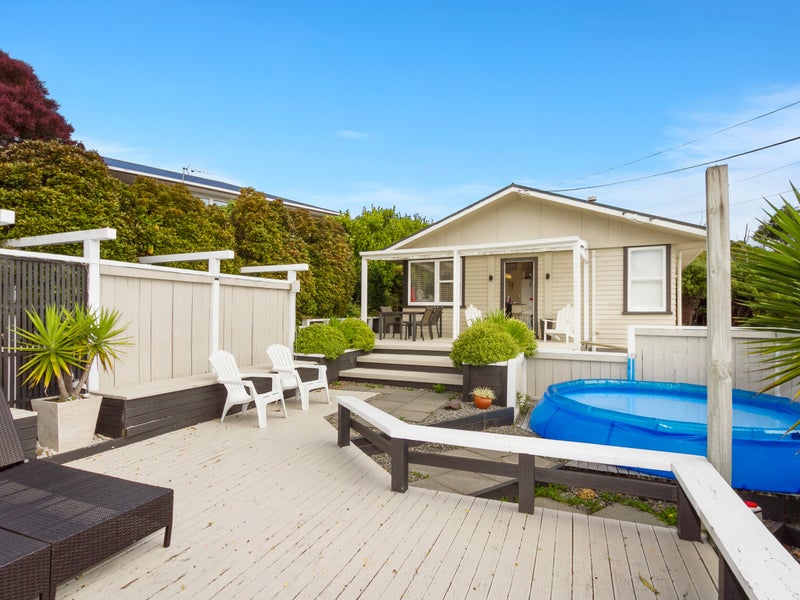 3 Lynda Avenue, Paparangi, Wellington - Carousel 1