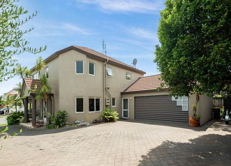 13 Dunn Place, Farm Cove, Auckland - Carousel 1