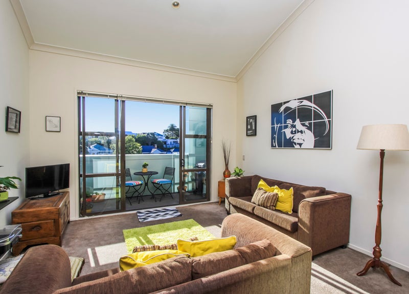 322/3 Morningside Drive, St Lukes, Auckland - Carousel 1