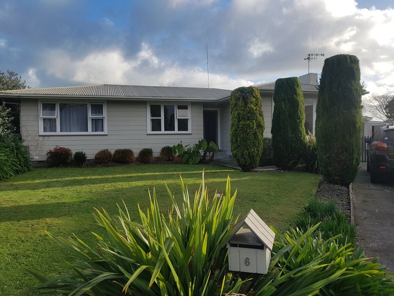 6 Hinau Place, Cloverlea, Palmerston North - Carousel 1