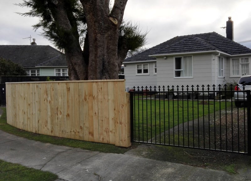 10 Barton Grove, Naenae, Lower Hutt - Carousel 1