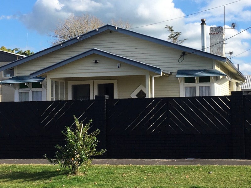 5 New Street, Hamilton East, Hamilton - Carousel 1