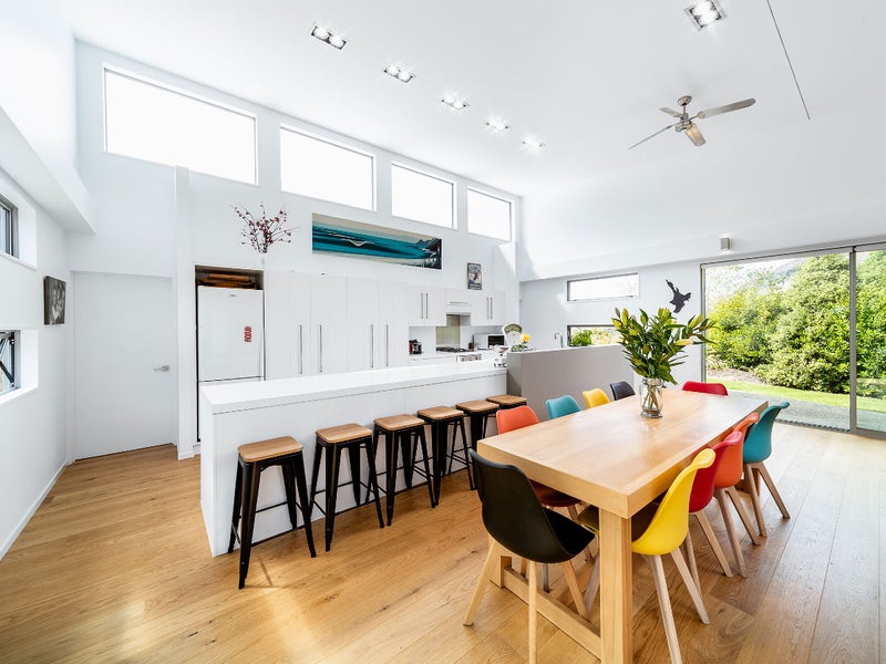 11 Maple Court, Arthurs Point, Queenstown - Carousel 1