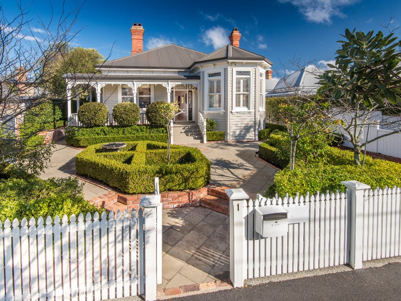 1 First Avenue, Stanley Point, Auckland - Carousel 1