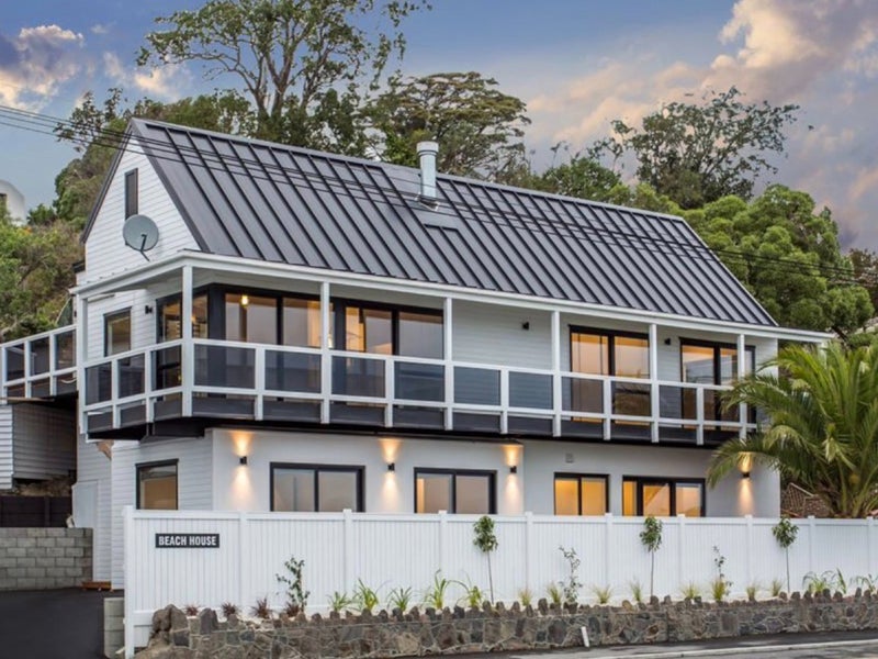 32 Main Road, Mount Pleasant, Christchurch - Carousel 1