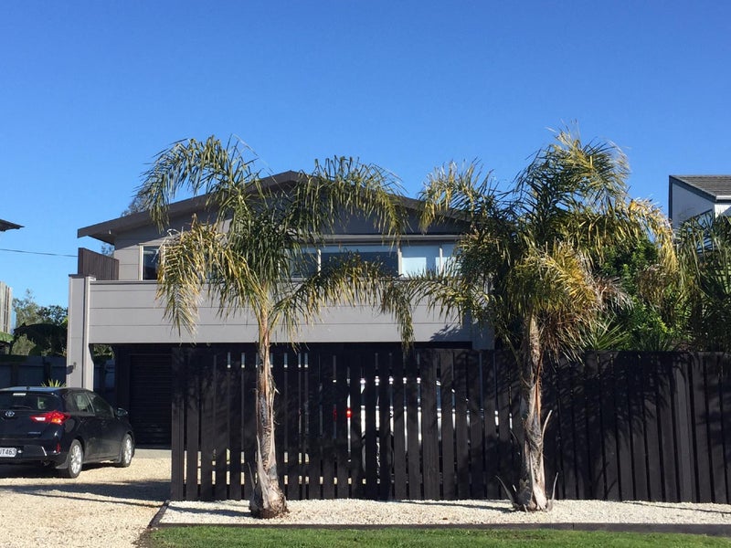 10 Cliff Road, Tasman - Carousel 1