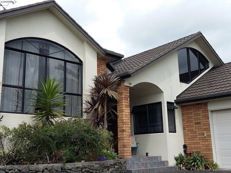 273 Grandview Road, Western Heights, Hamilton - Carousel 1