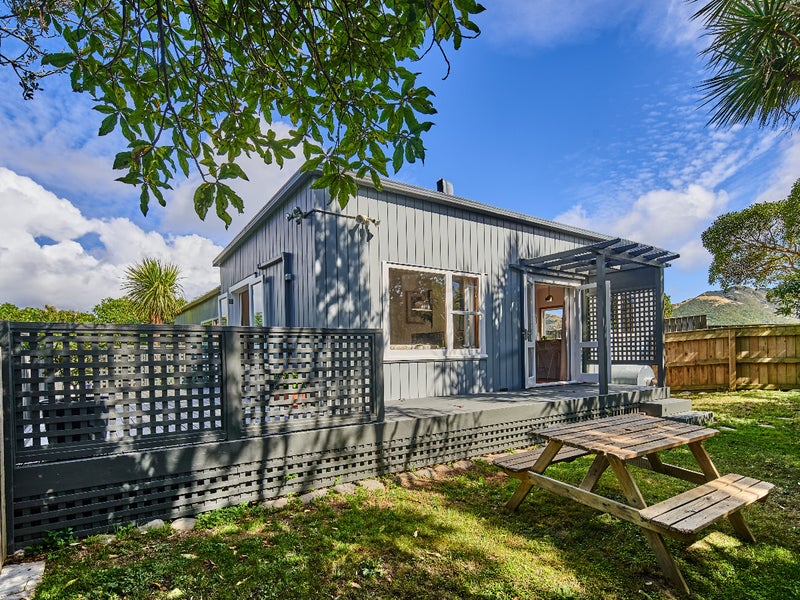 213 Cockayne Road, Ngaio, Wellington - Carousel 1