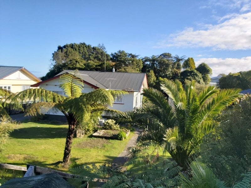 114 Tasman Street, Karoro, Greymouth - Carousel 1