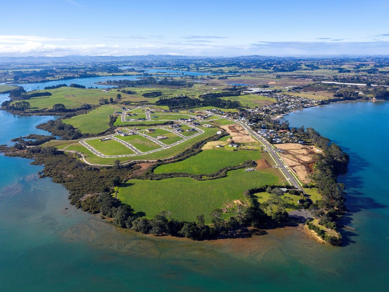 12 Pryor Lane, Paerata, Pukekohe - Carousel 1