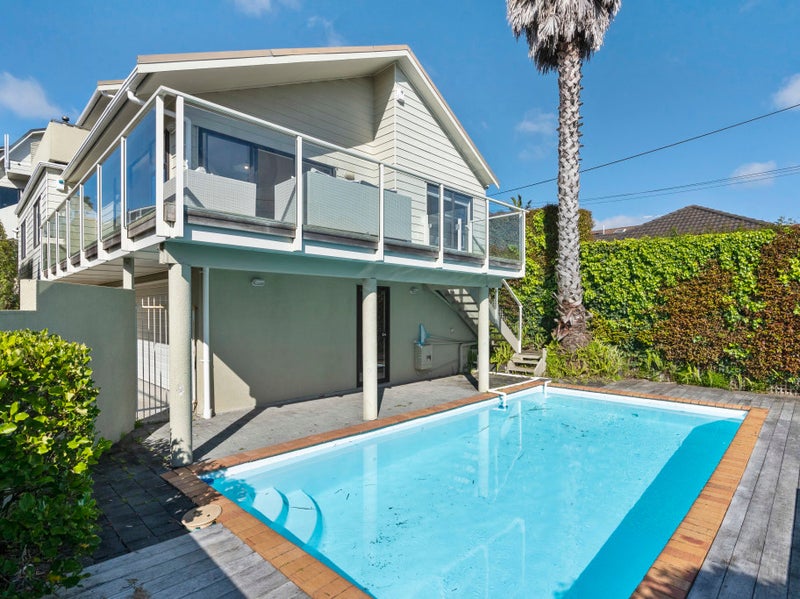 1/13 Garadice Road, Rothesay Bay, Auckland - Carousel 1