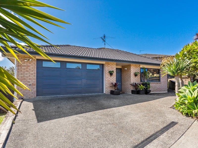 16 Nimstedt Avenue, Oteha, Auckland - Carousel 1