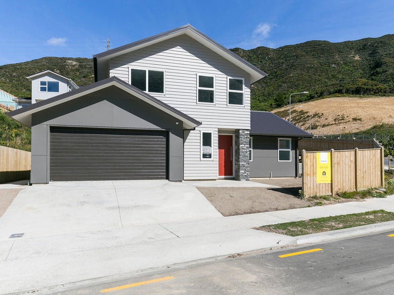 111 Silverstream Road, Crofton Downs, Wellington - Carousel 1