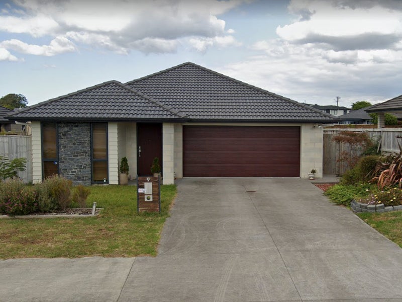 9 Hooton Drive, Huapai, Kumeu - Carousel 1