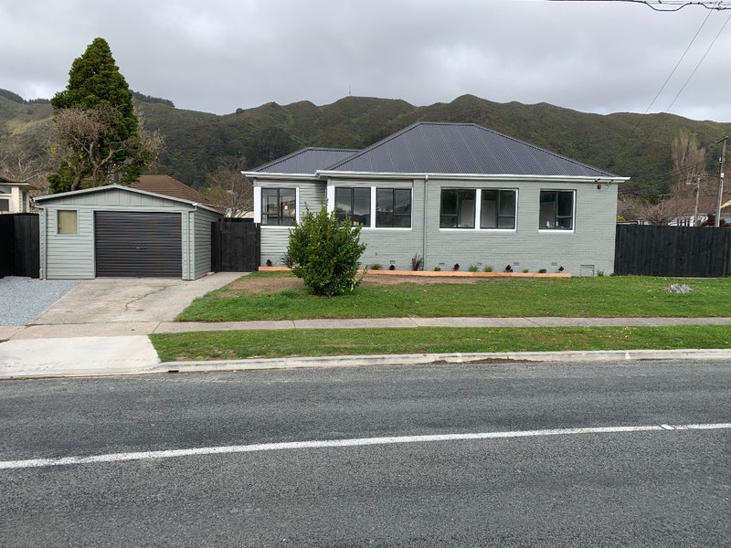 16 Feist Street, Naenae, Lower Hutt - Carousel 1