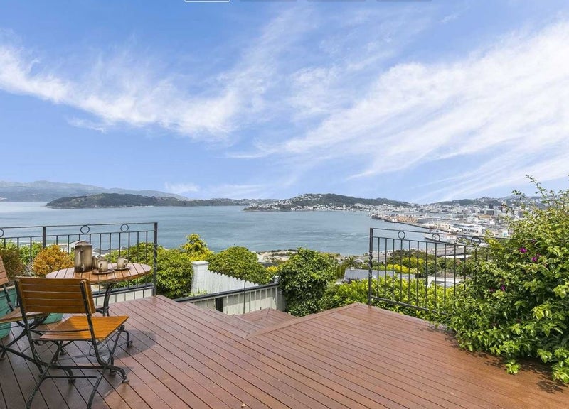 20 Rama Crescent, Khandallah, Wellington - Carousel 1