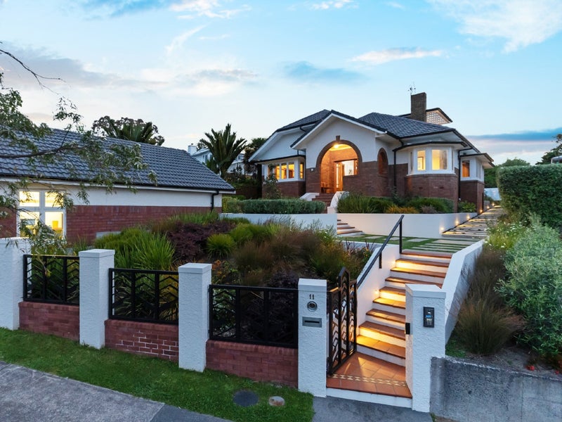 11 Fife Street, Westmere, Auckland - Carousel 1