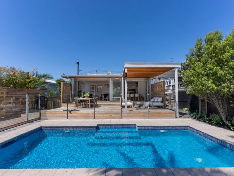 30 Edgars Road, Westmere, Auckland - Carousel 1