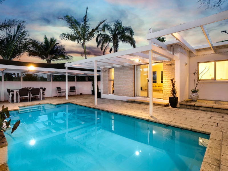 42 Eban Avenue, Hillcrest, Auckland - Carousel 1