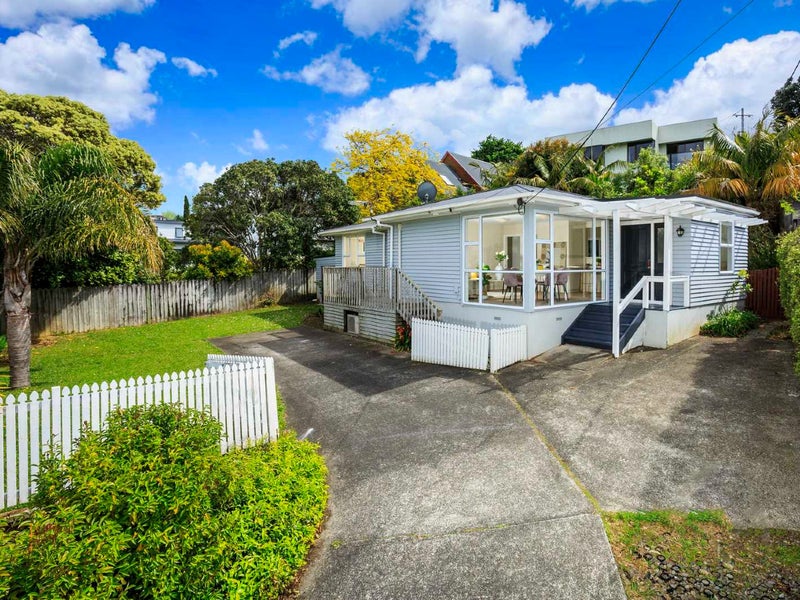 1/33 Hythe Terrace, Mairangi Bay, Auckland - Carousel 1