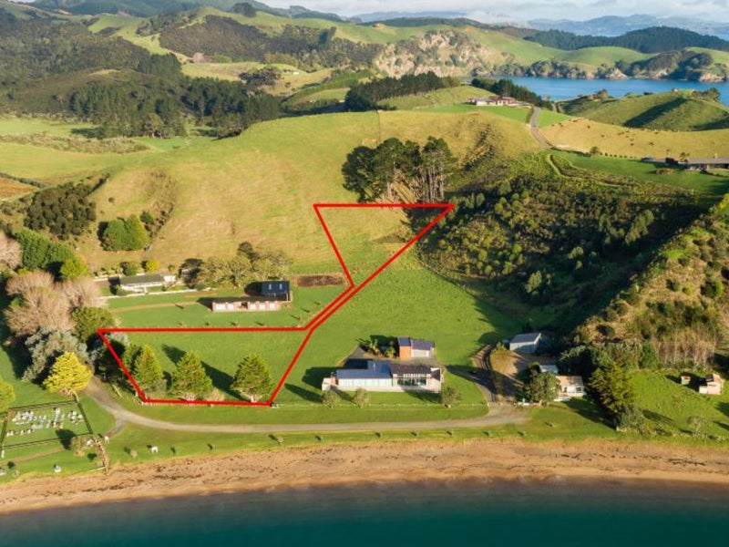 69 Mahinepua Road, Kaeo - Carousel 1