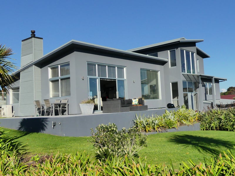 24B Longbeach Drive, Castlecliff, Whanganui - Carousel 1