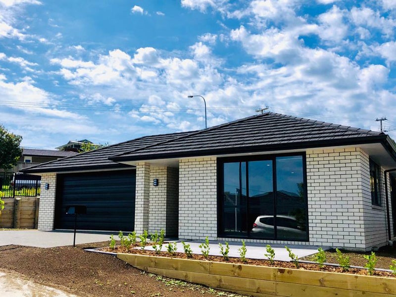 3 Watene Way, Welcome Bay, Tauranga - Carousel 1