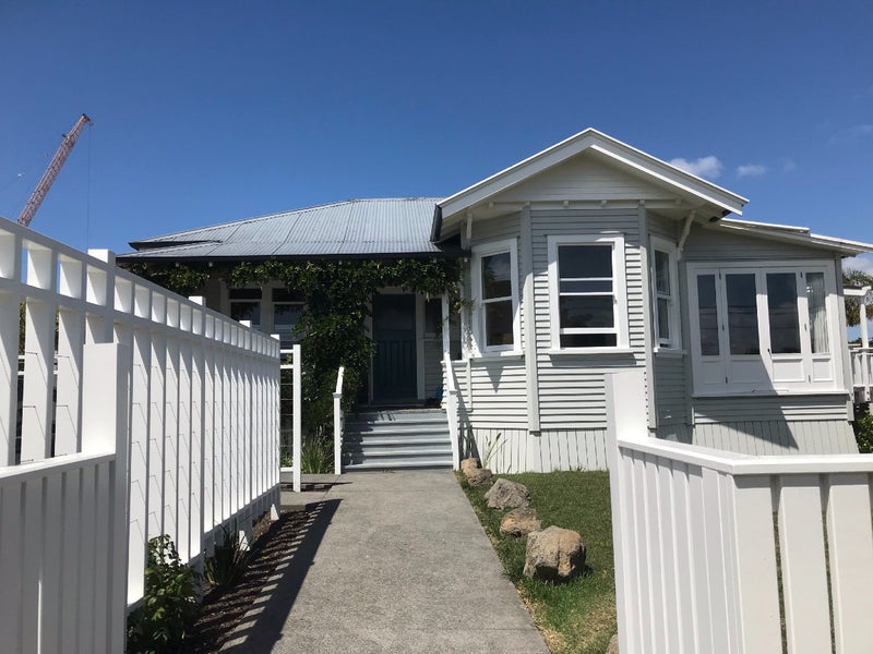 41 Aramoana Avenue, Devonport, Auckland - Carousel 1