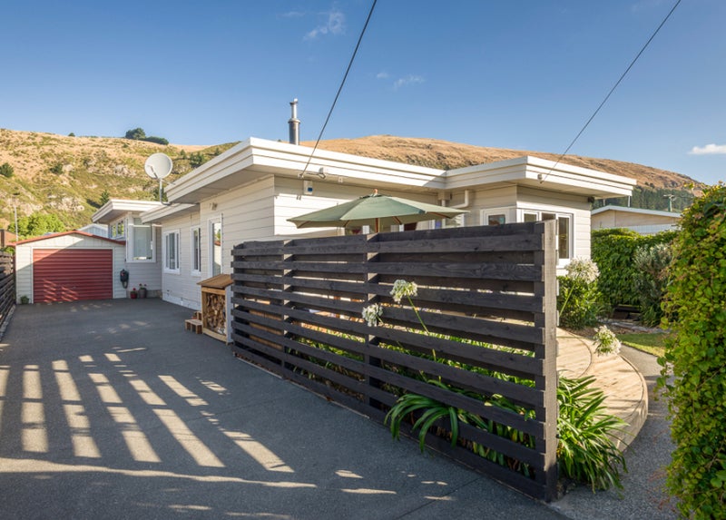 21 Van Asch Street, Sumner, Christchurch - Carousel 1