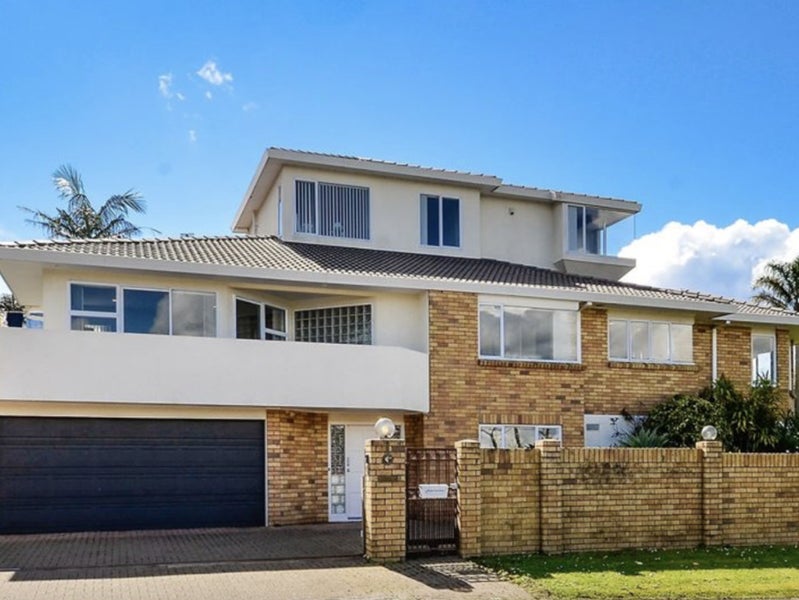 1 Glucina Avenue, West Harbour, Auckland - Carousel 1