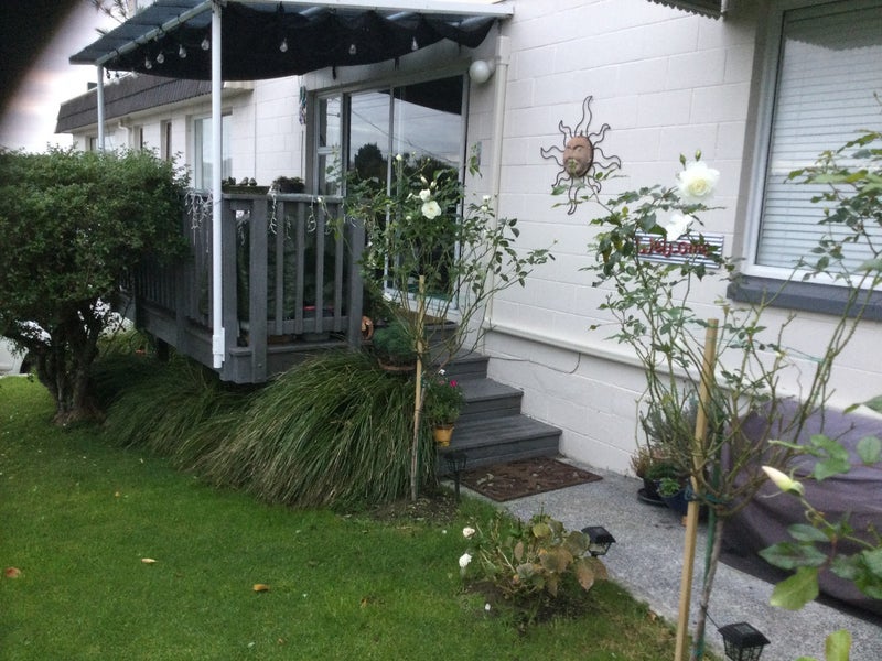 2/22 North Avenue, Narrow Neck, Auckland - Carousel 1