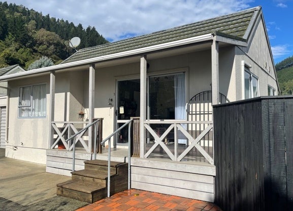 3/75 Brook Street, The Brook, Nelson - Carousel 1