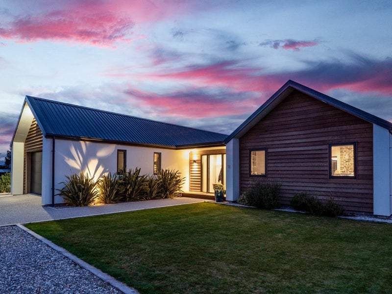 14 Skylark Place, Wanaka - Carousel 1